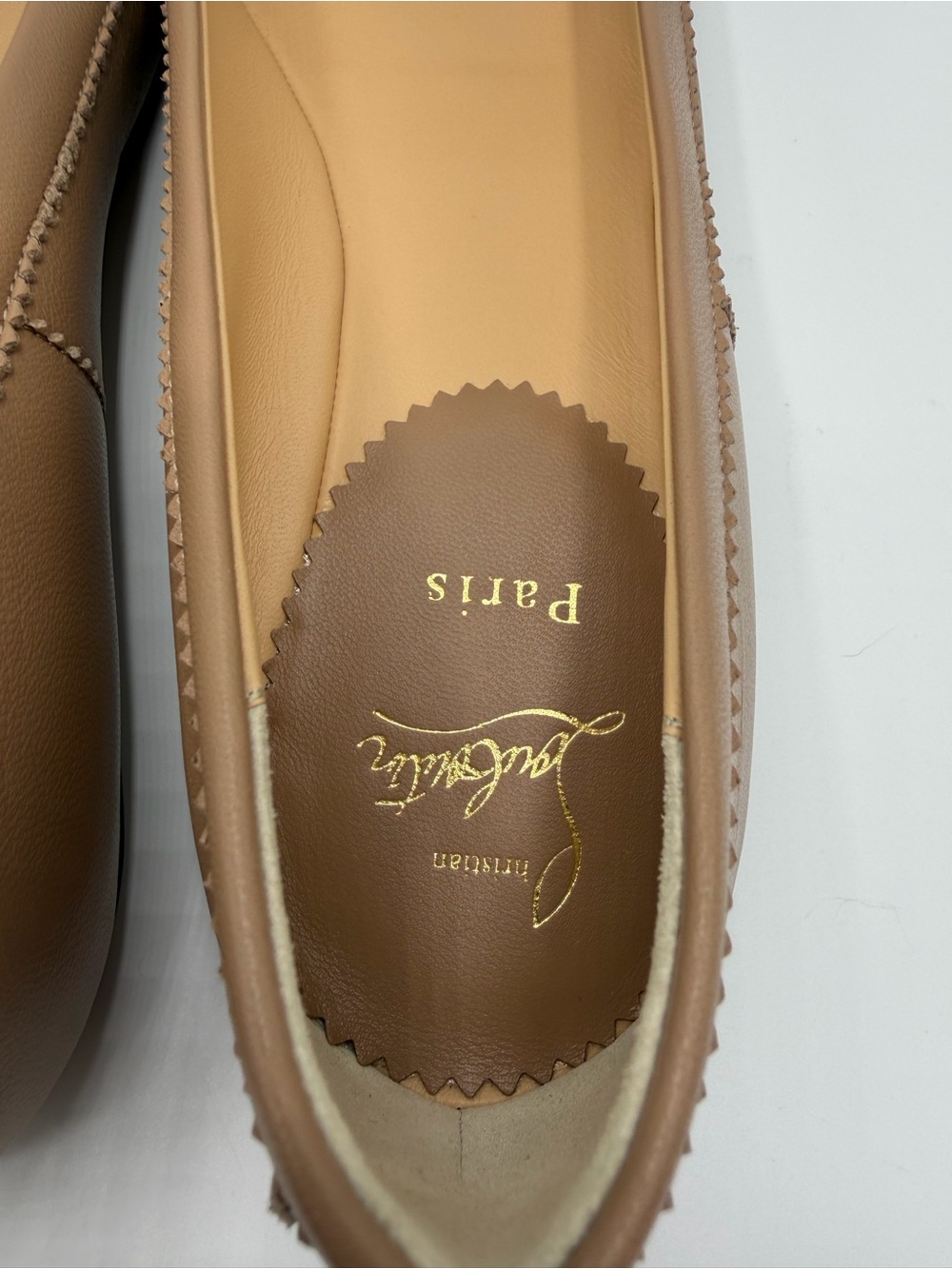 NEW Christian Louboutin Red Bottom Beige Leather Mamadrague Ballet Flats EU 39.5 - Picture 2 of 9